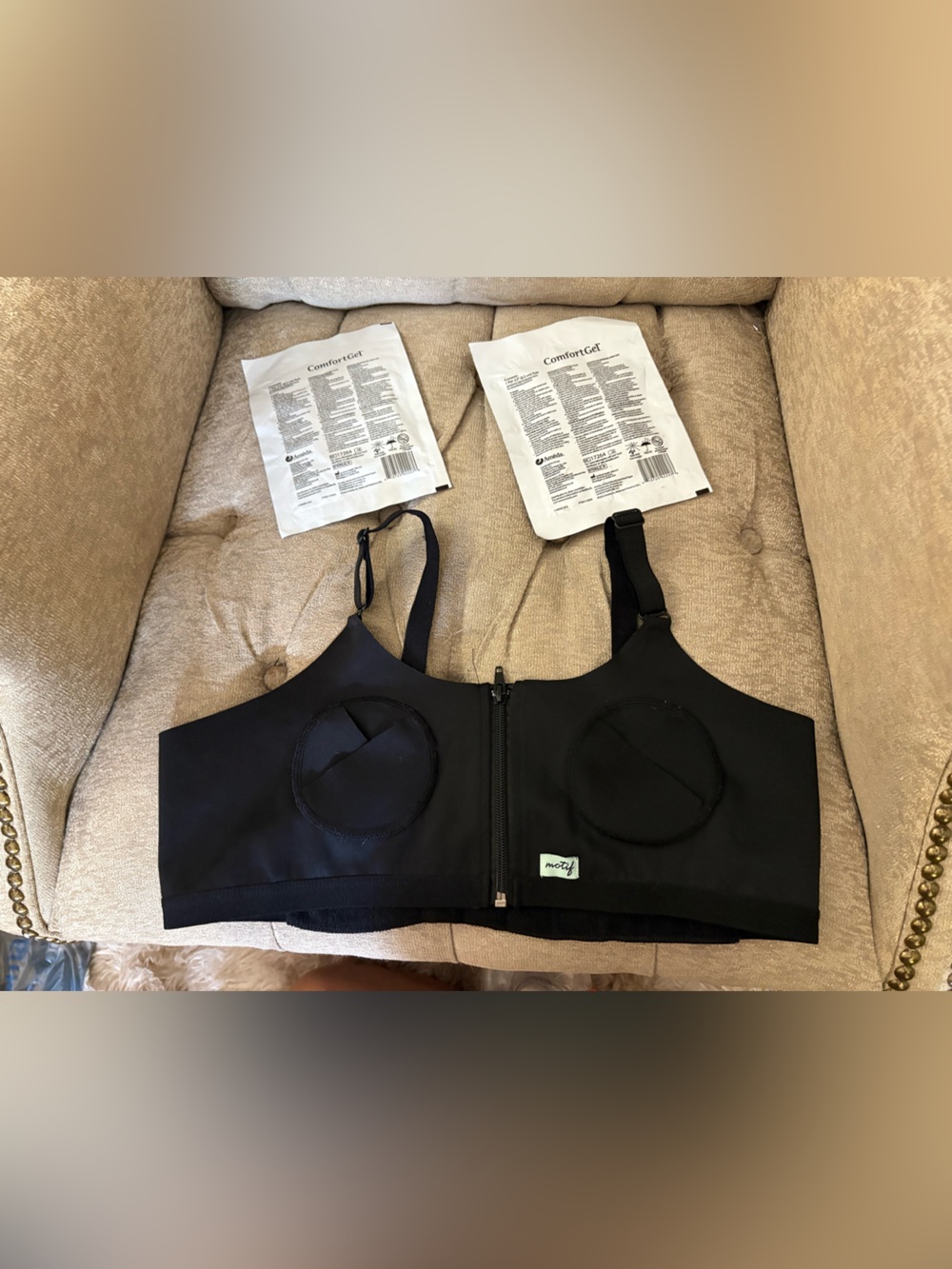 Motif hands-free pumping bra size XS – L